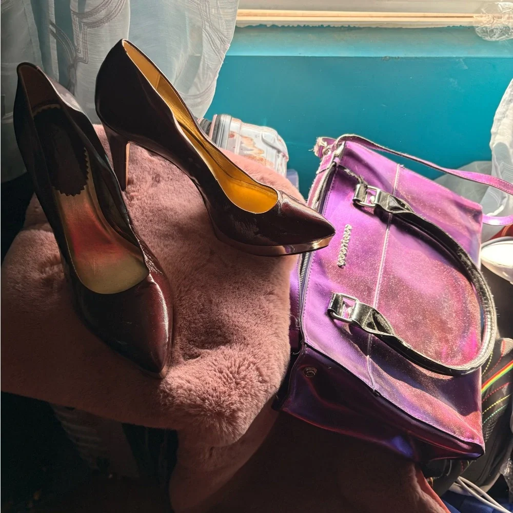 Aldo Shiny Black Heels - Picture 5 of 8